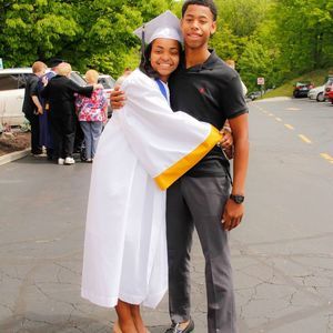 Meet your Posher, Maya